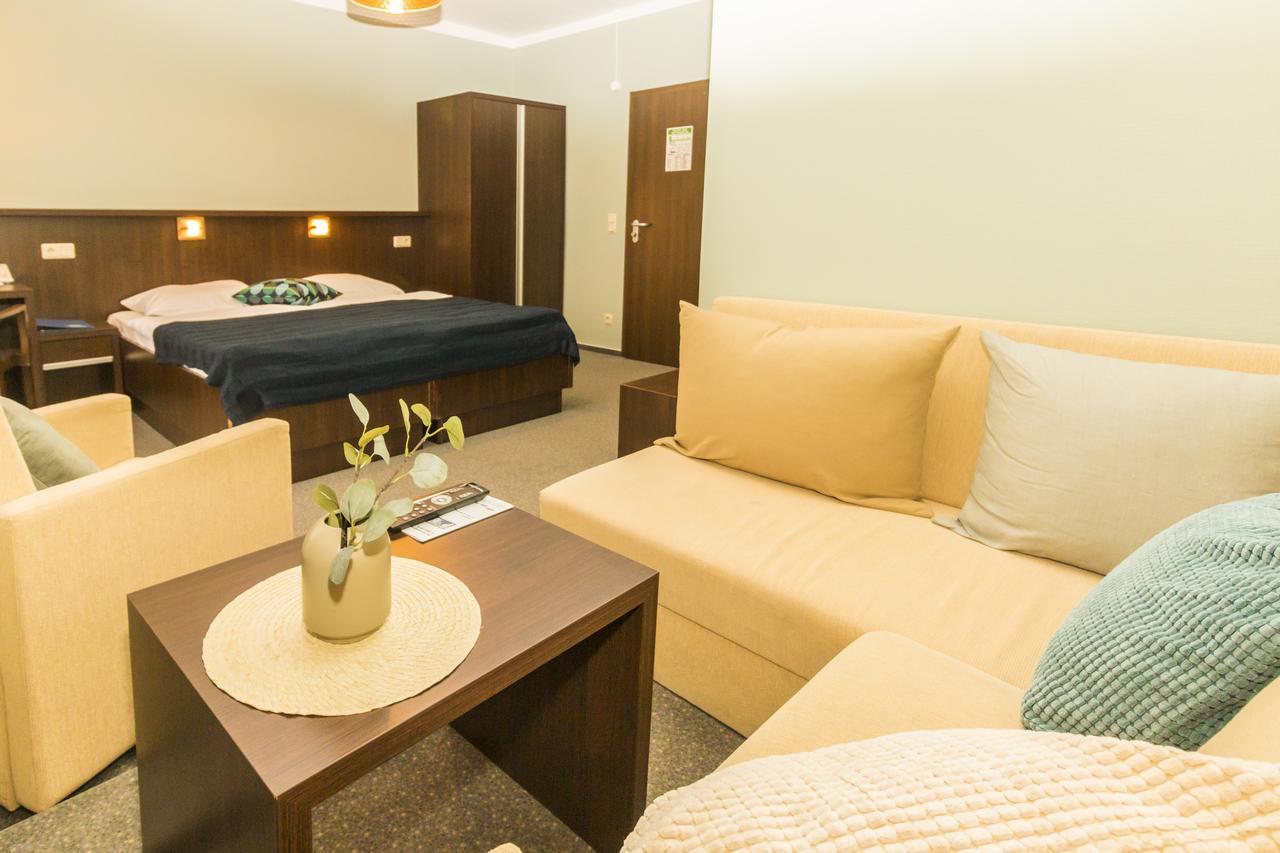 Strandhotel Senftenberger See Экстерьер фото