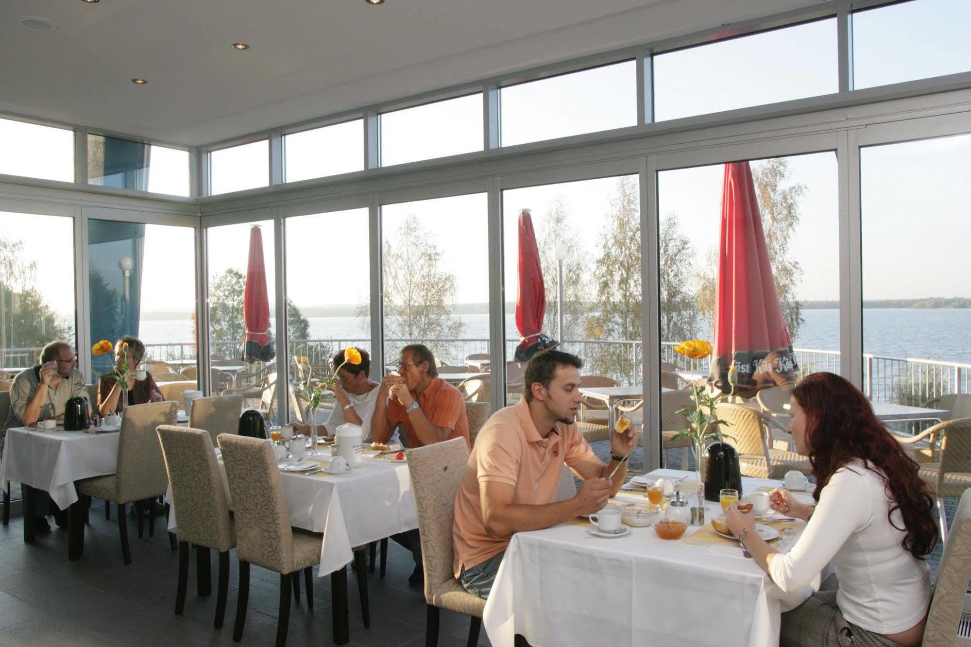 Strandhotel Senftenberger See Экстерьер фото