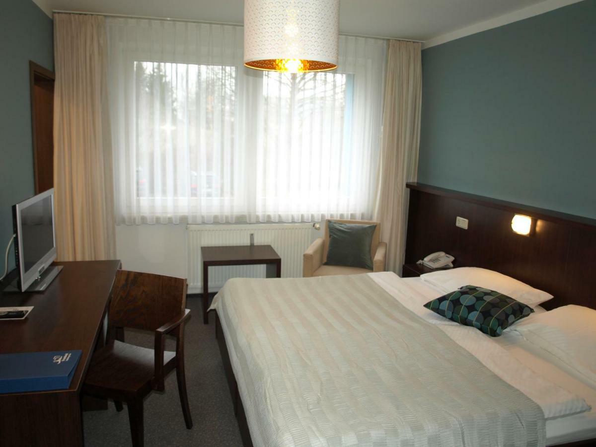 Strandhotel Senftenberger See Экстерьер фото